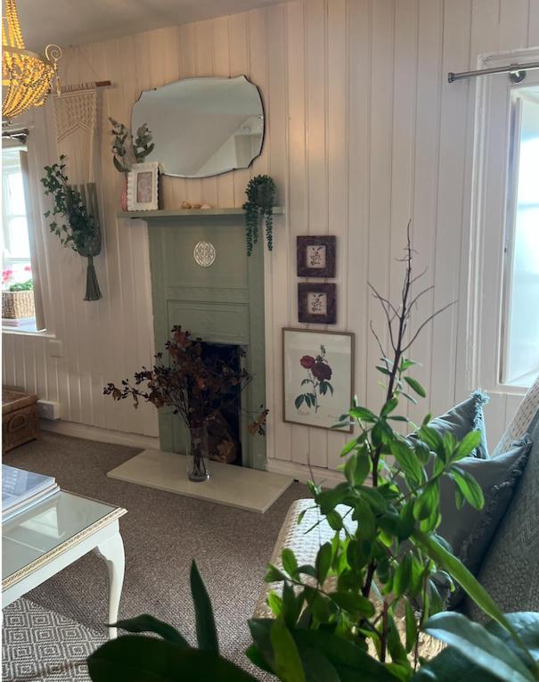 The Pink Cottage Upstairs Suite & Garden Summer Room Whitehead 外观 照片