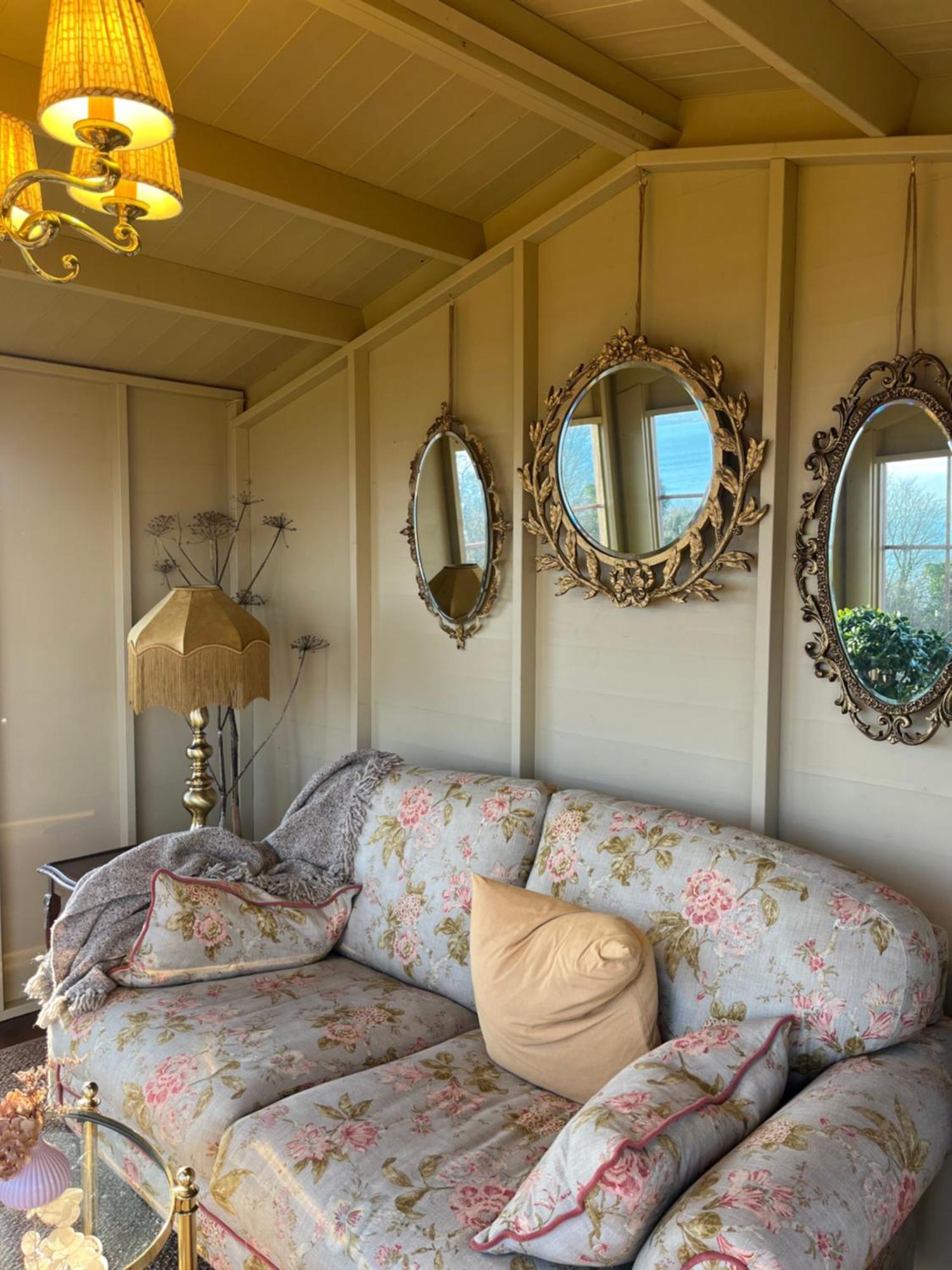 The Pink Cottage Upstairs Suite & Garden Summer Room Whitehead 外观 照片